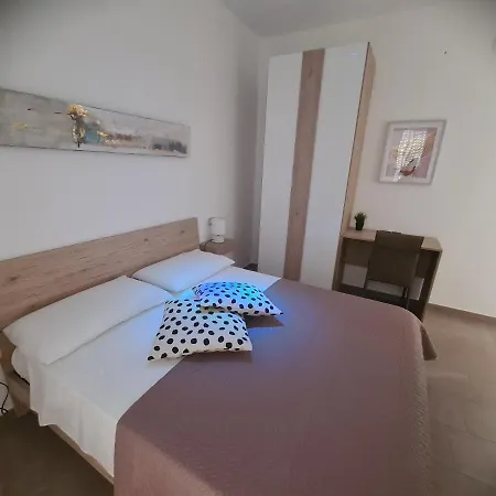 Bed & Breakfast The World *