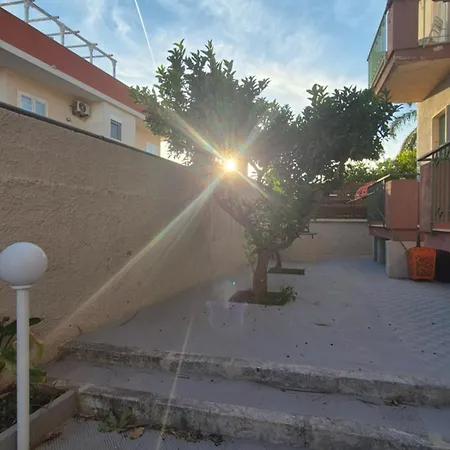 Oda ve Kahvaltı The World Brindisi