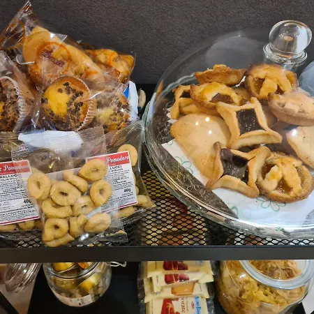 The World לינה וארוחת בוקר ברינדיזי