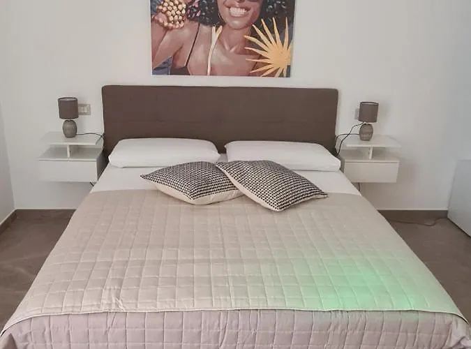 Bed & Breakfast The World 4*